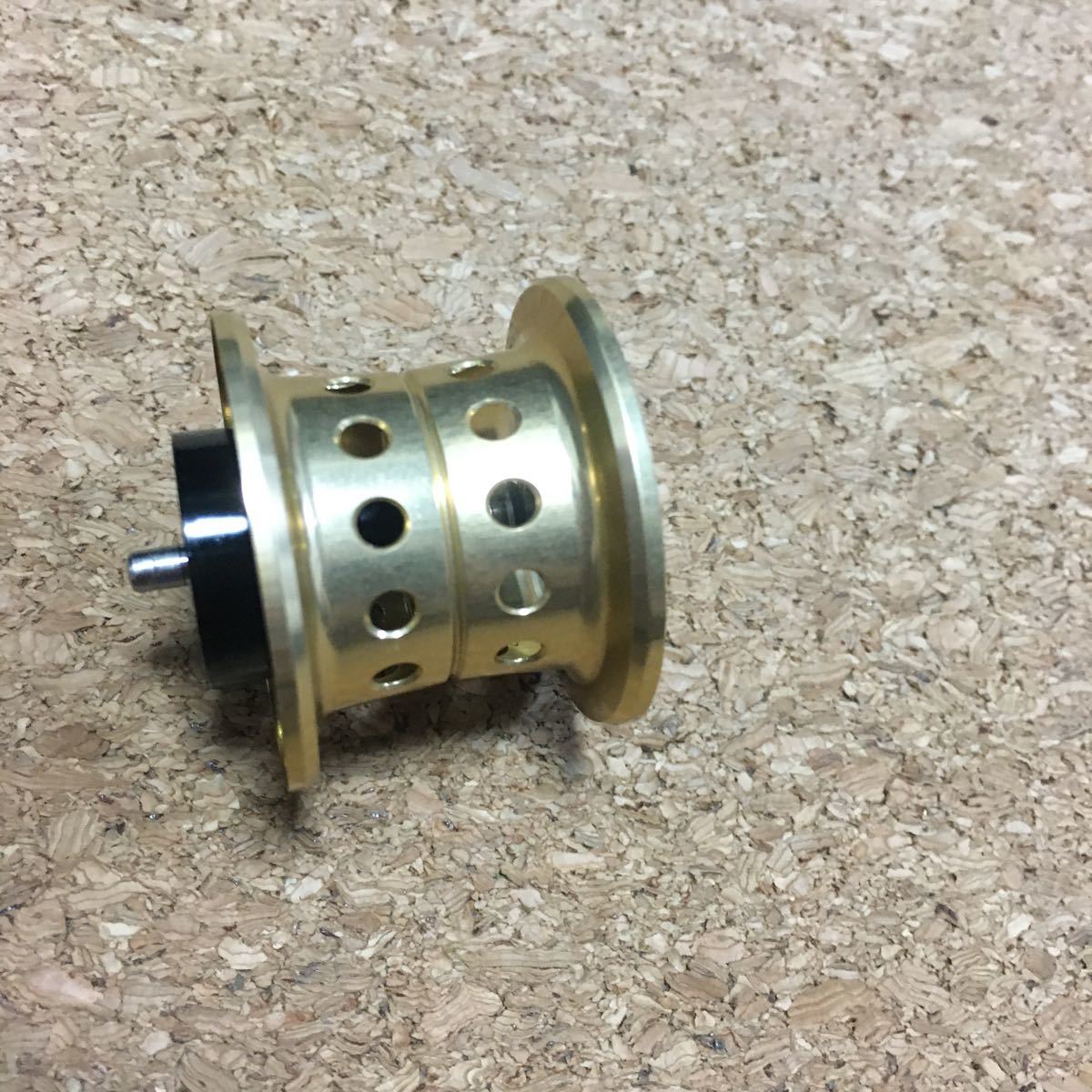 KTF ネオスプール KAHEN ダイワ 34φ ゴールド 美品_7