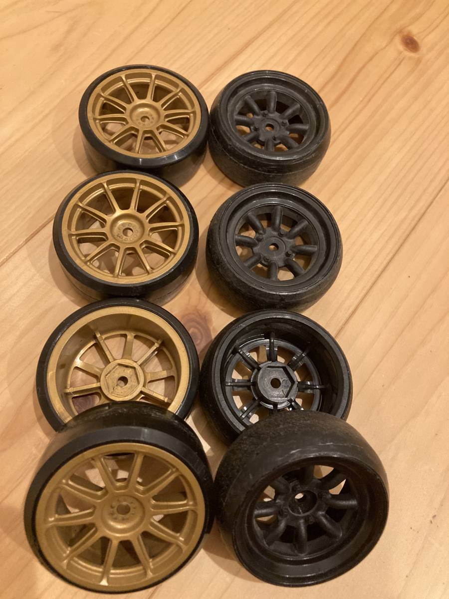 タミヤ　ラジコン　ドリフトタイヤ　トータル１６本_1