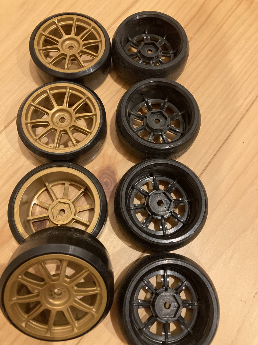 タミヤ　ラジコン　ドリフトタイヤ　トータル１６本_2