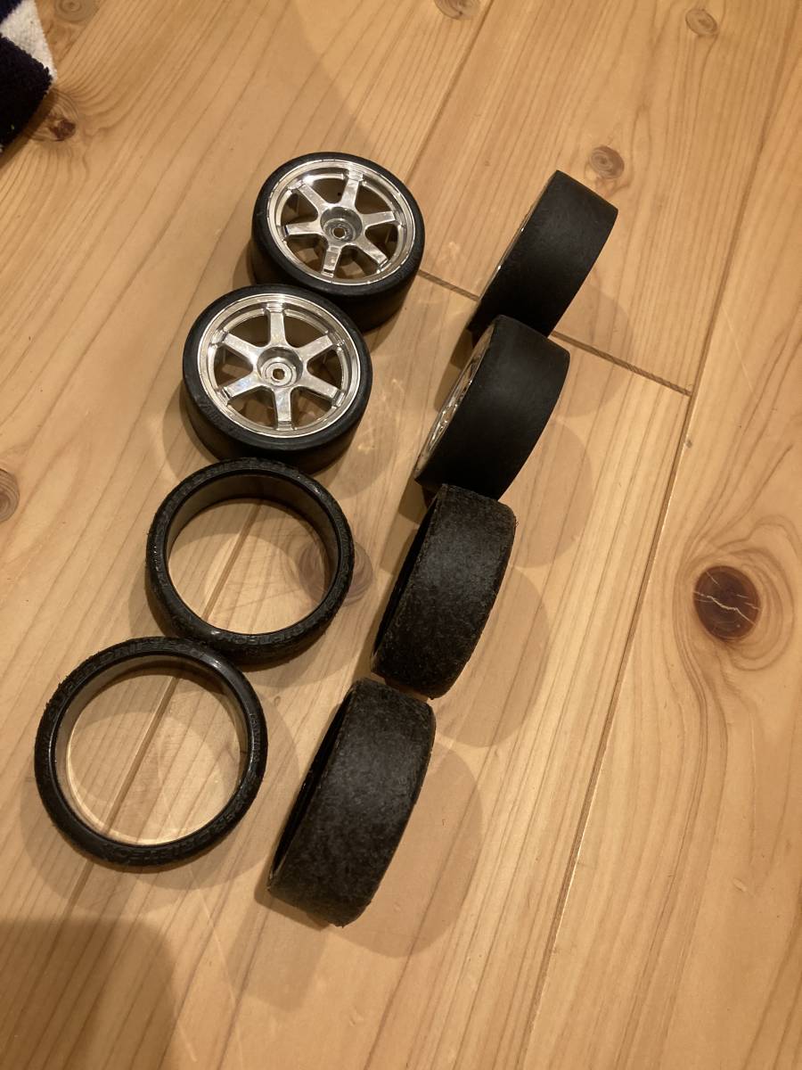 タミヤ　ラジコン　ドリフトタイヤ　トータル１６本_4