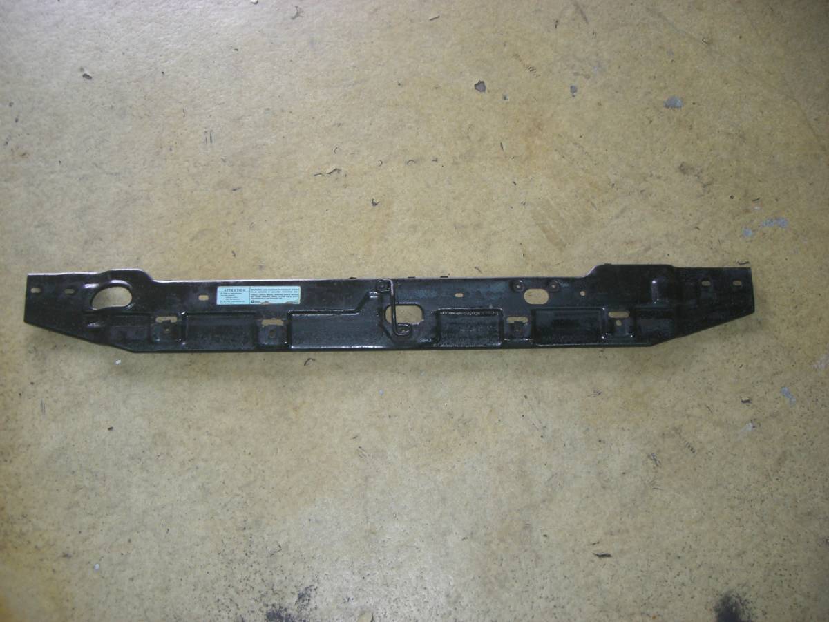 7MXチェロキー ラジエターサポート