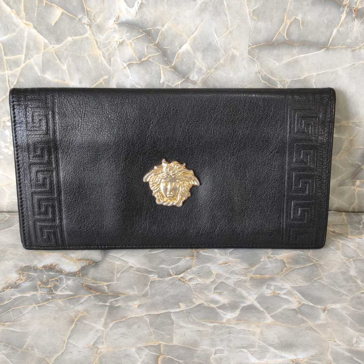 【美品】GIANNI VERSACE お札入れ　長財布　レザー　メデューサ 長財布 お札入れ 二つ折り レザー メデューサ ロゴ 黒 ブラック（2024