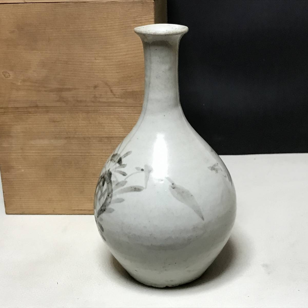 江戸時代中期 古伊万里 染付 パイナップル文様 果実文様 徳利 花