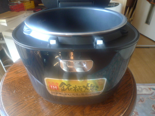★美品アイリスオーヤマ IHジャー炊飯器 一升炊き2020年★_8