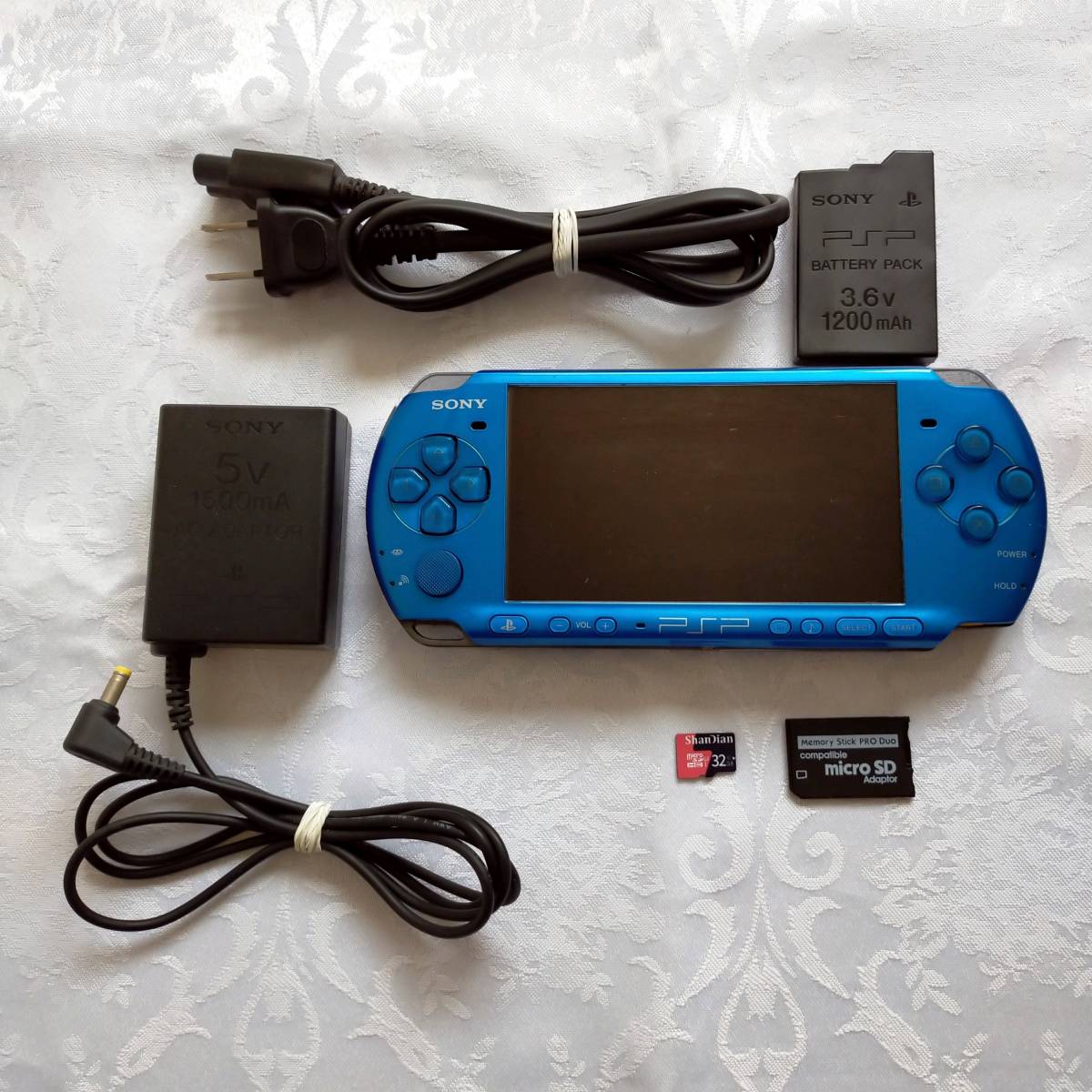 PSP 3000 ブラック 本体 充電器 PSP3000本体レッド✕ブラック 充電器