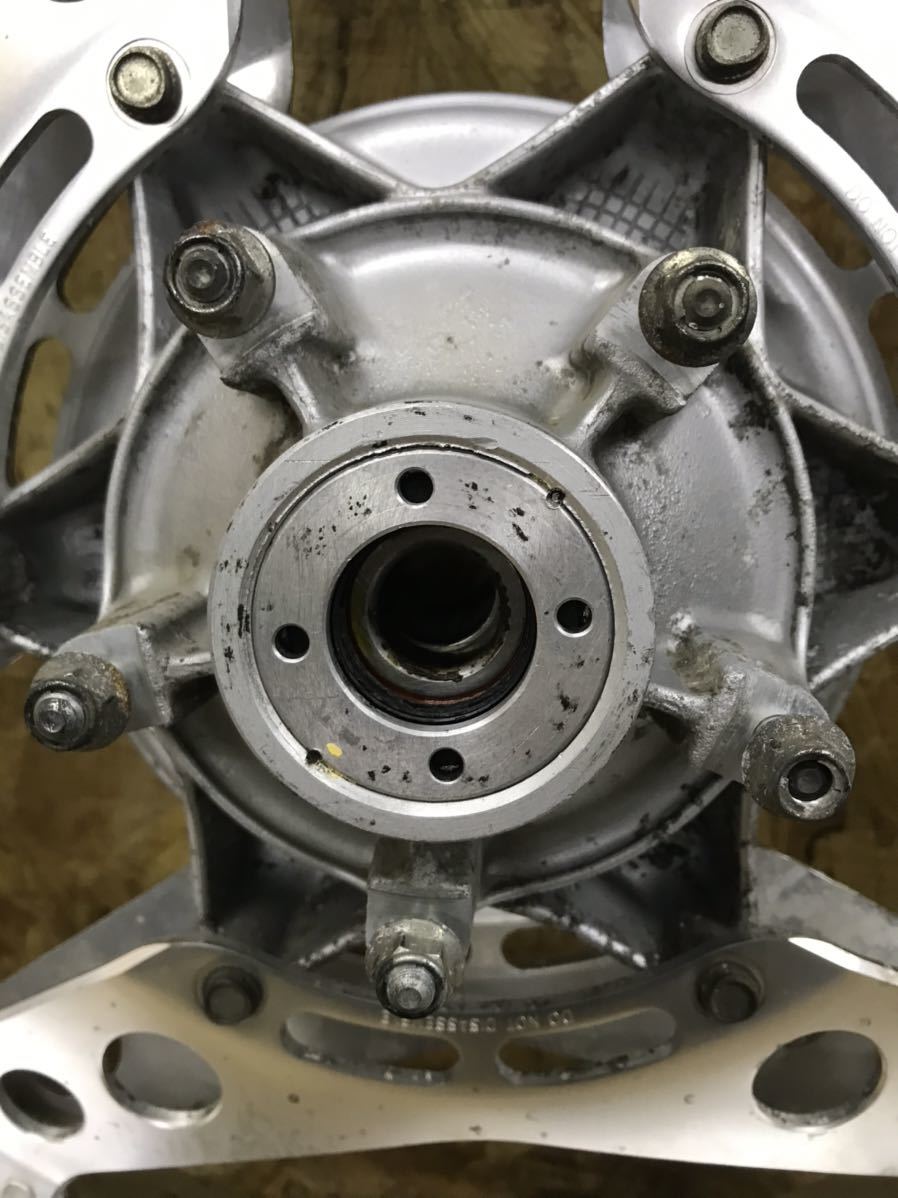A38 # 72 CB750F リアホイール ホイール F2c RC04 インテグラ ホンダ