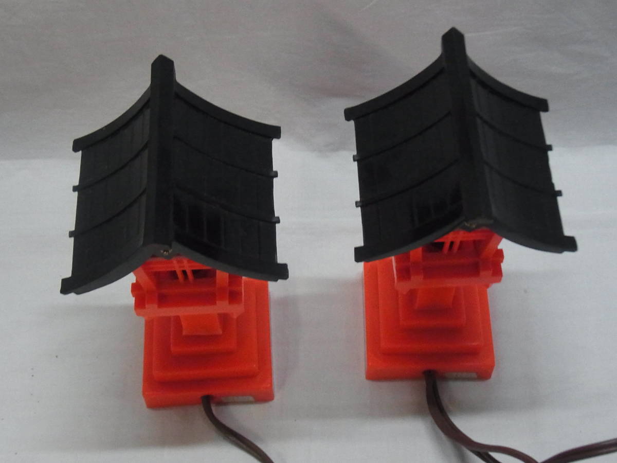 電気式 春日灯籠 赤灯籠 黒屋根 約17 7 一対 神具 仏具 コード式 灯籠 灯篭 灯ろう 赤 神棚 燈籠 燈篭 プラスチック 朱塗風 ゆ60 仏具一般 売買されたオークション情報 Yahooの商品情報をアーカイブ公開 オークファン Aucfan Com