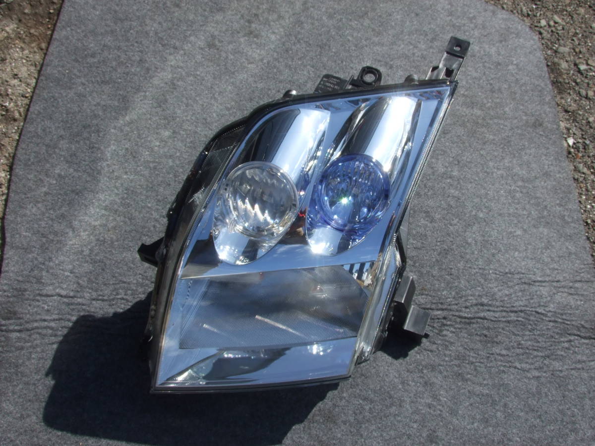 2121941☆ オデッセイ RC系 前期中期 右ライト LED KOITO 100-18076