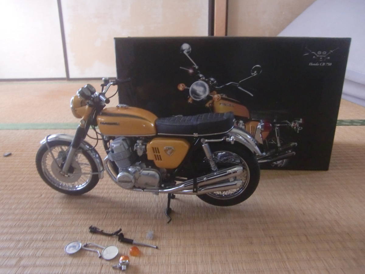 CB750K0，6:1です。 ミニチャンプス ミニチャンプス 1⁄6 K0 キャンディ