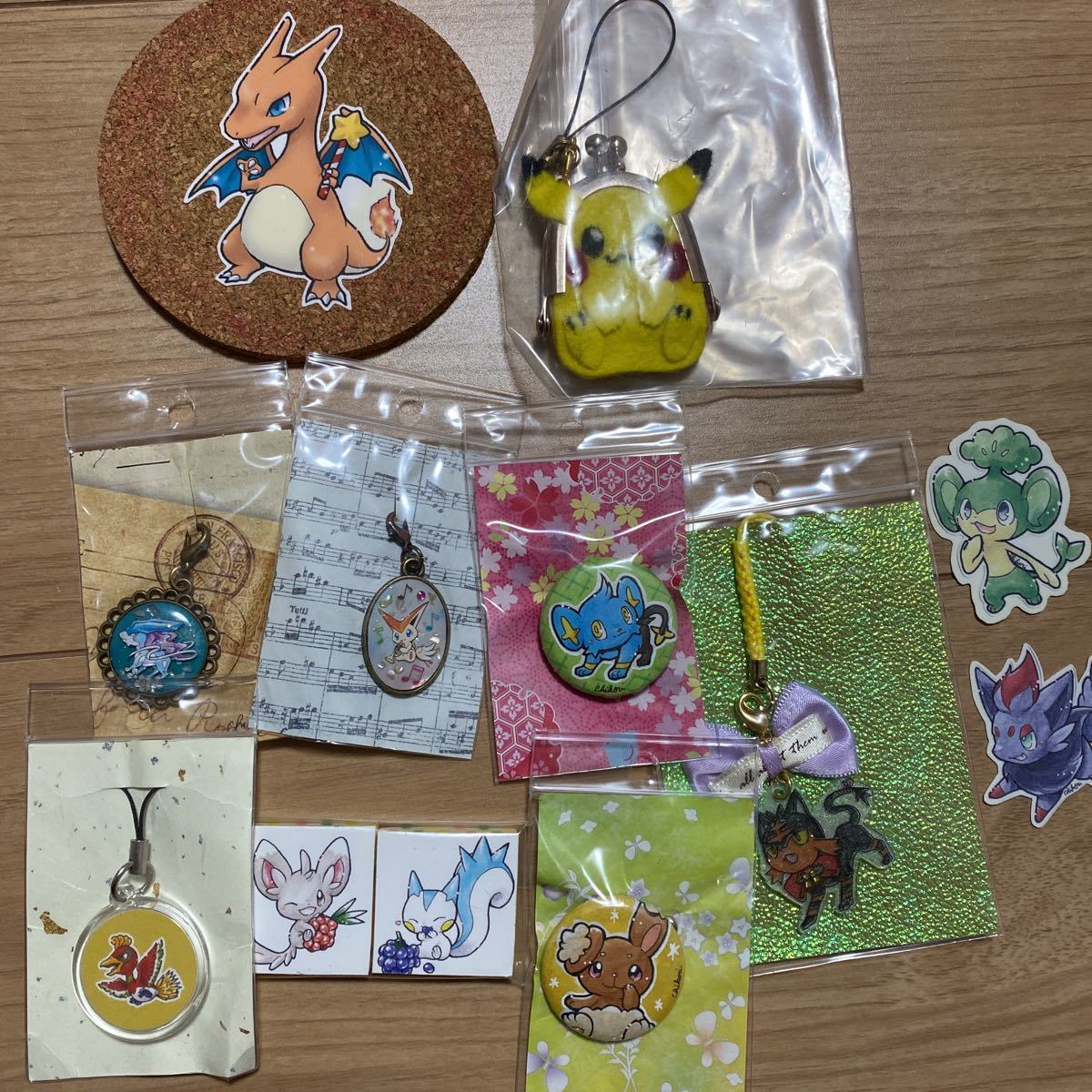 同人グッズ ポケモン チャーム コースター 缶バッジ マグネット シール ストラップ その他 売買されたオークション情報 Yahooの商品情報をアーカイブ公開 オークファン Aucfan Com