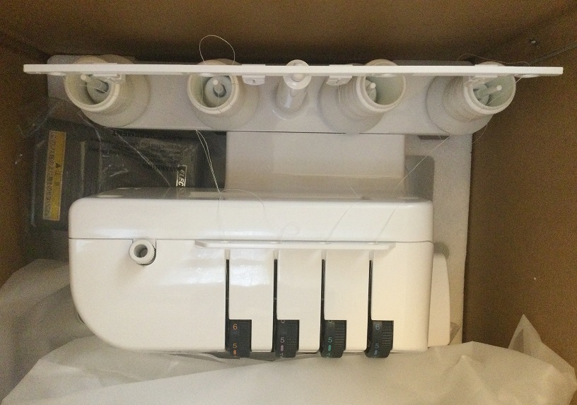 新品未使用　Brother ロックミシン　KagariⅢ df4 Brother　ブラザー_1