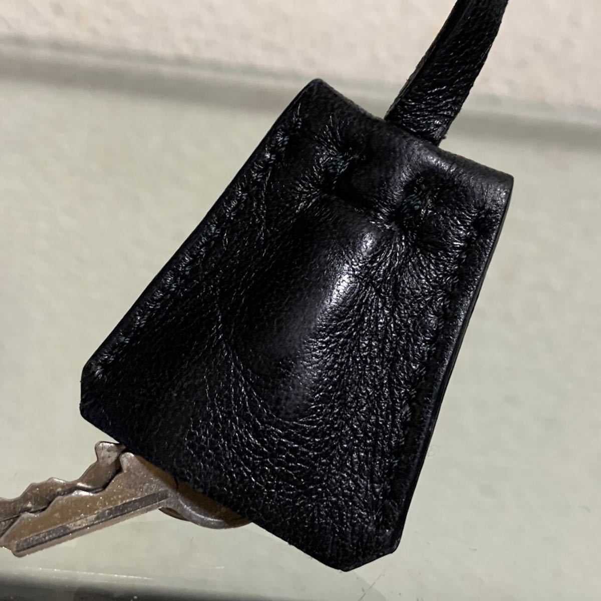 送料無料】 PRADA プラダ 南京錠 パドロック カデナ クロシェット付き