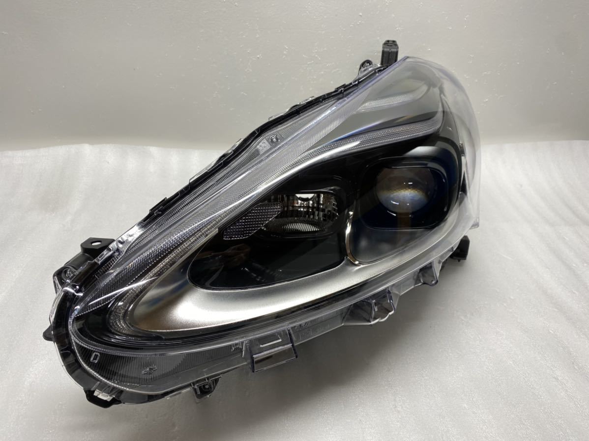 N12 シエンタ 170 後期 純正 左 ヘッドライト LED ICHIKOH 52-317 刻印