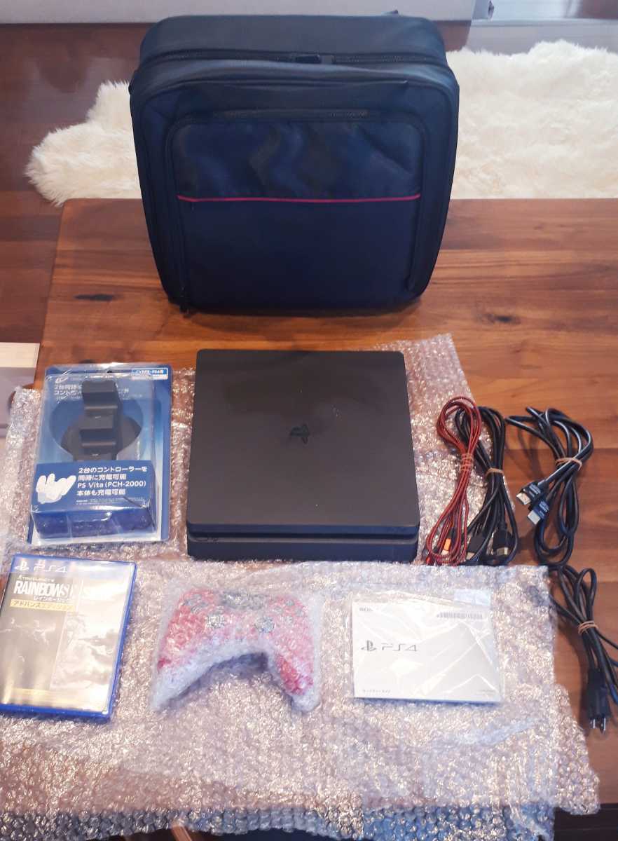 豪華セット　PS4 cuh-2100A　一式　人気ソフト　レインボーシックスシージ 充電スタンド　キャリーケース　おまけ多数　動作品　送料無料