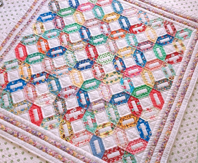 ☆ハンドメイド パッチワークキルト 踏切のキルト プレイマット ベビー