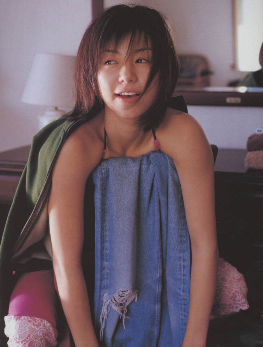 雑誌 切り抜き 23ページ 乙葉、井川遥(複数被写体)｜売買された 