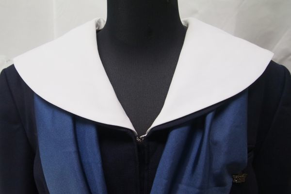Qc 129 レア 栃木県立栃木女子高校 偏差値63進学校 オリーブデオリーブ セーラー服 冬服 5点 白衿カバー付き 校章バッチ付き 学生服 売買されたオークション情報 Yahooの商品情報をアーカイブ公開 オークファン Aucfan Com