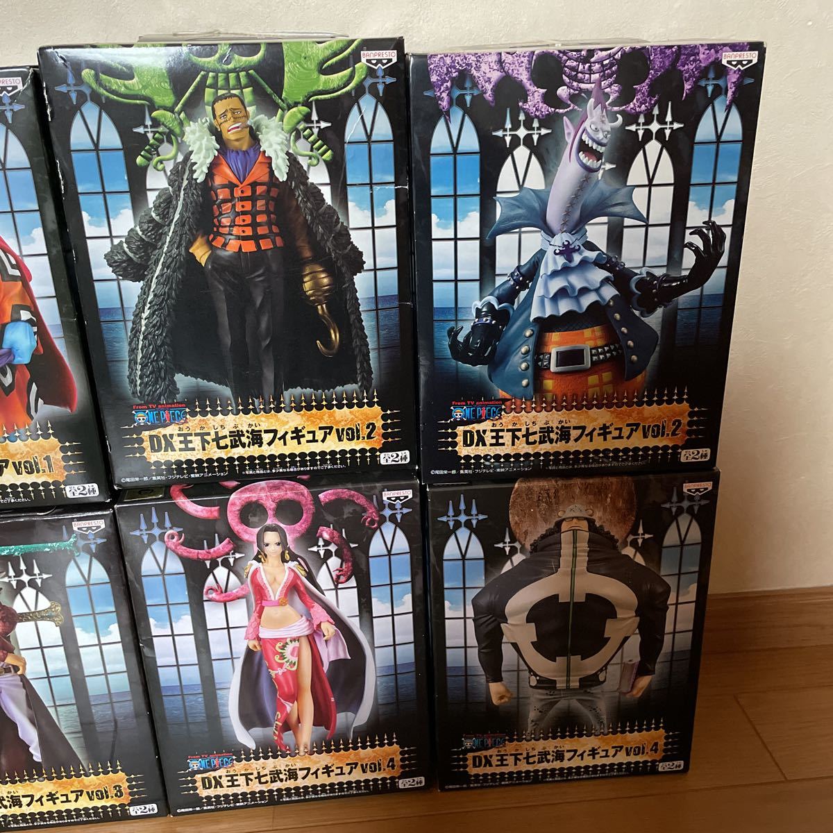 ワンピース Dx王下七武海 フィギュア ジンベエ ドフラミンゴ モリア クロコダイル 黒ひげ ミホーク クマ ハンコック 8種 One Piece 売買されたオークション情報 Yahooの商品情報をアーカイブ公開 オークファン Aucfan Com