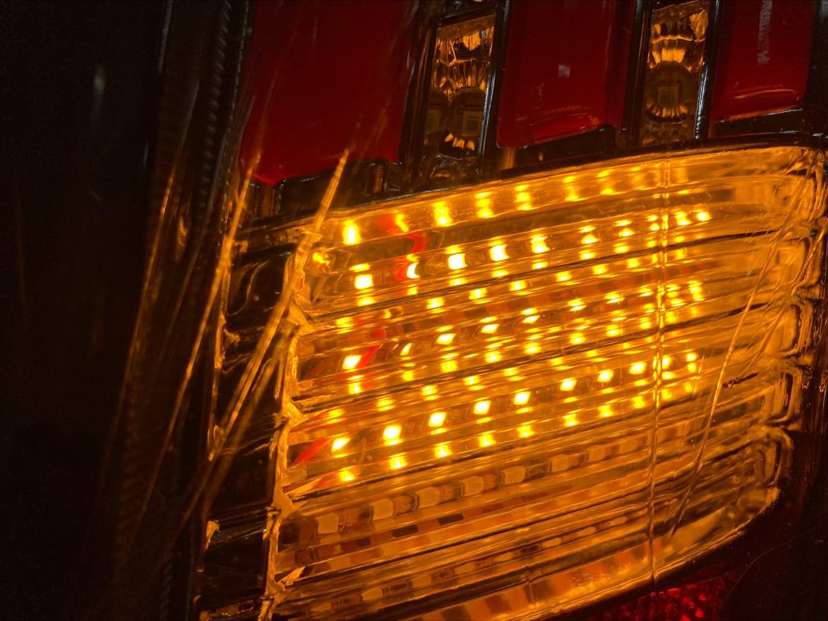 訳有】エブリイワゴン DA64W LEDテールランプ シーケンシャル 