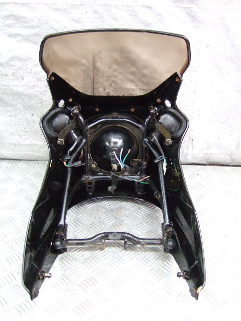 CBX125F アッパーカウルヘッドライト