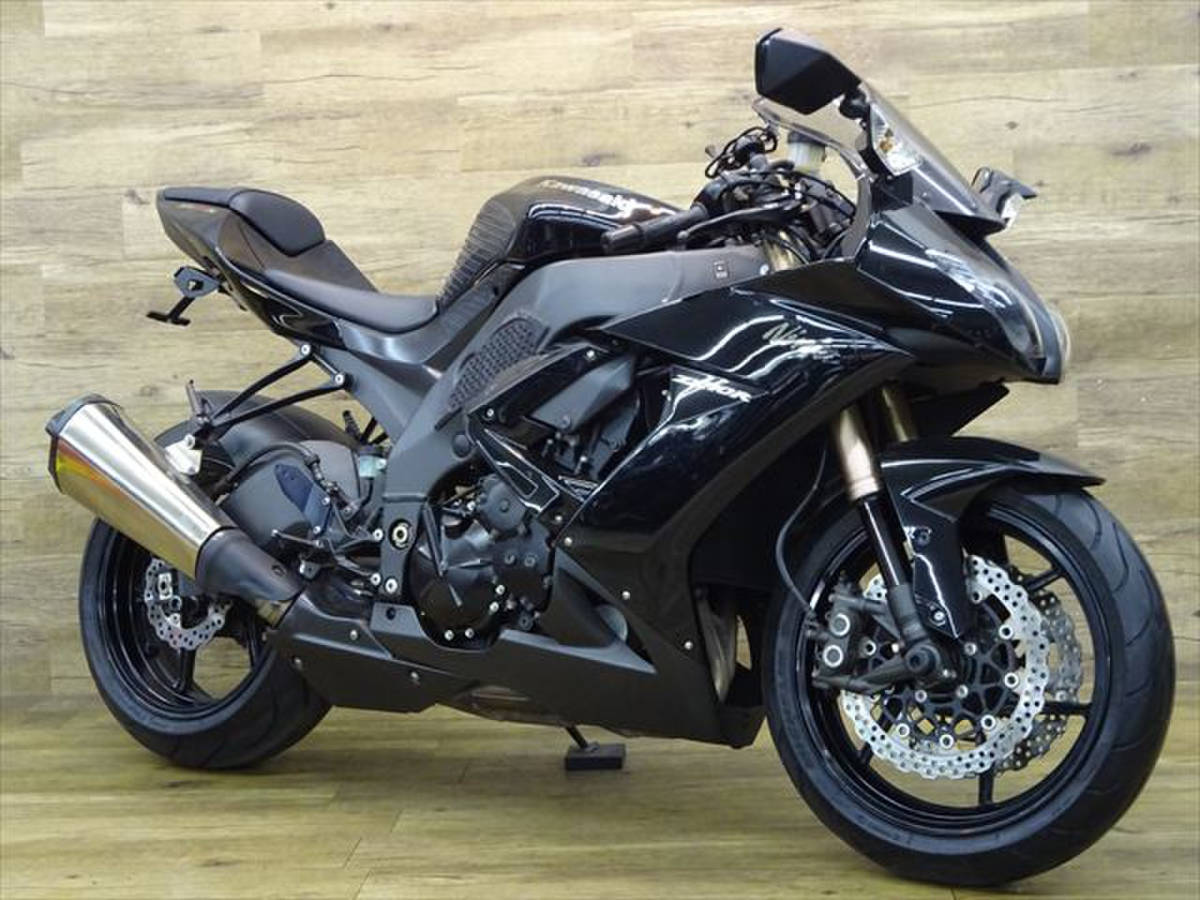 TO様 カワサキ Ninja ZX－10R フラッグシップSS♪超スパルタンな