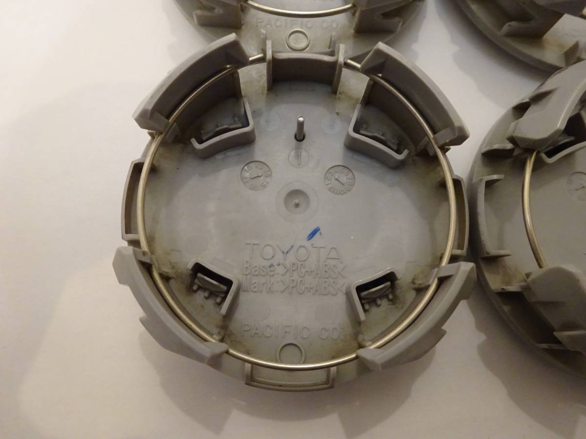 ⑤ トヨタ純正ホイール センターキャップ 4個 黒 62mm ヴェルファイア 