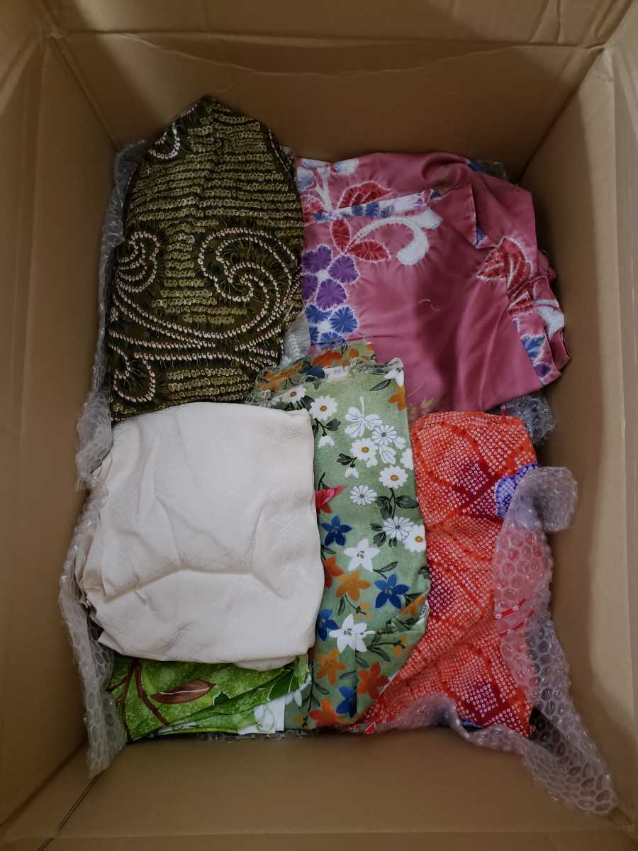 アンティーク着物 レトロ 着物 ハギレ 布 切れ端 ふろしき 風呂敷 ランチョンマット まとめて はぎれ 布地 売買されたオークション情報 Yahooの商品情報をアーカイブ公開 オークファン Aucfan Com