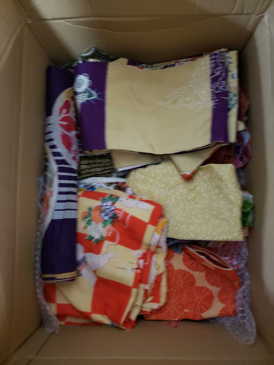アンティーク着物 レトロ 着物 ハギレ 布 切れ端 ふろしき 風呂敷 ランチョンマット まとめて はぎれ 布地 売買されたオークション情報 Yahooの商品情報をアーカイブ公開 オークファン Aucfan Com