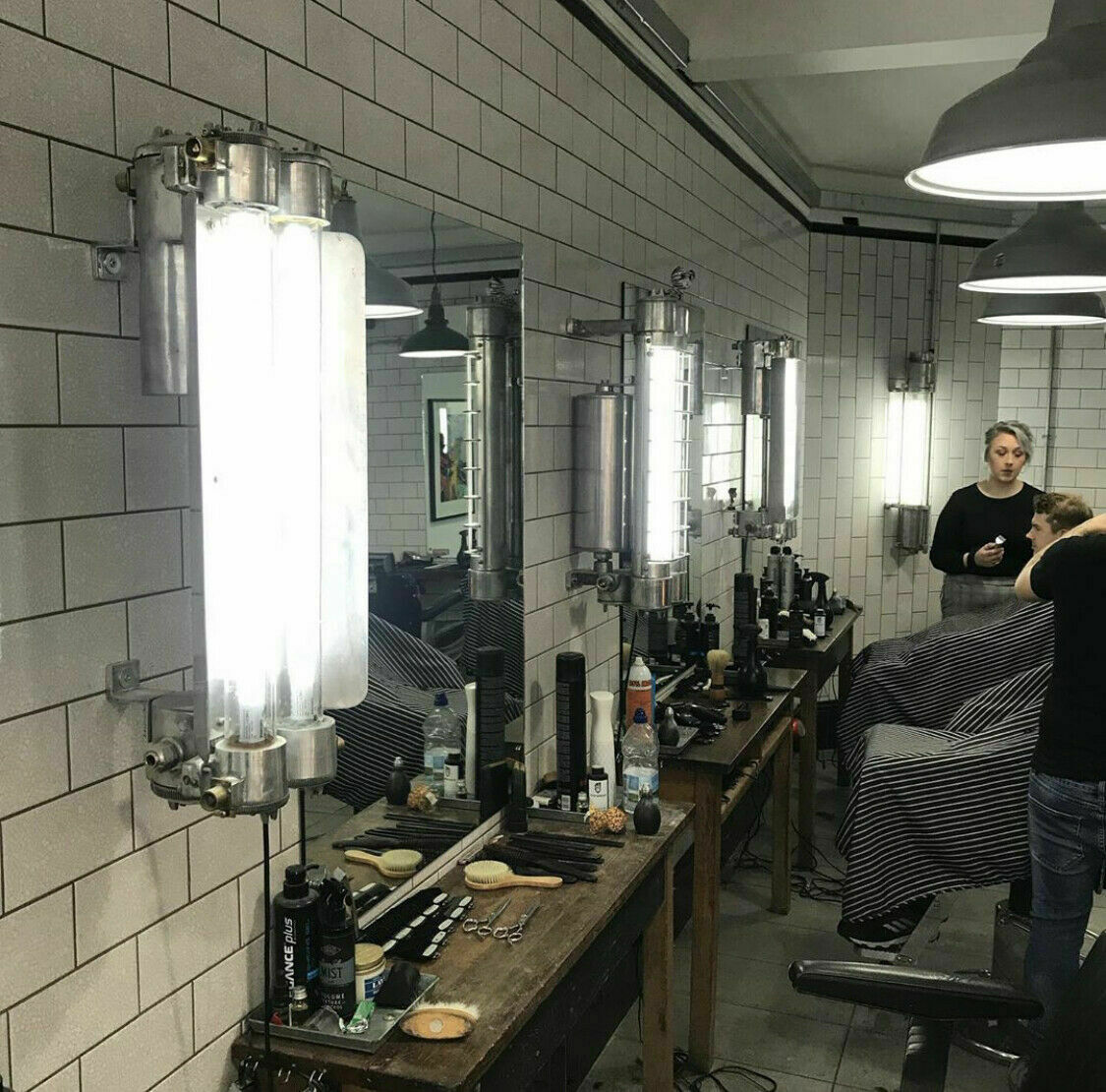 ビンテージ インダストリアル ウォール ツイン チューブ ランプ Vintage Industrial wall twin tube lamp Circa 1970 送料無料
