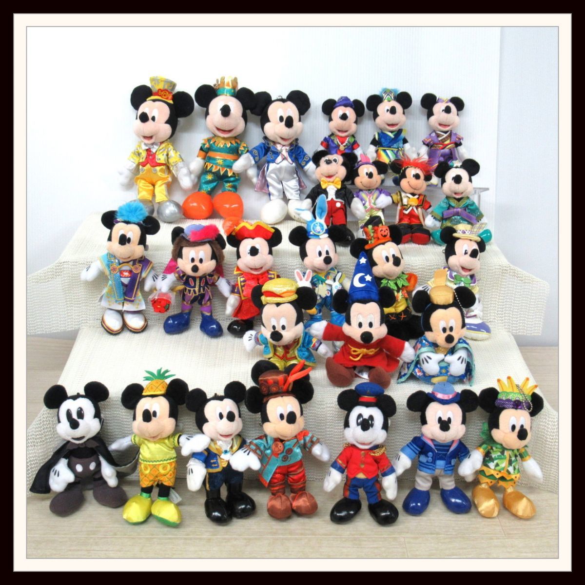 ディズニー ミッキーマウス☆ぬいぐるみバッジ ストラップ キー
