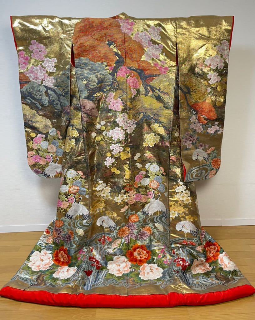鳥居ユキ 色打掛 豪華 刺繍 鶴紋 花鳥紋 打掛 花嫁　 衣裳 婚礼 結婚 和装 着物 身丈約189センチ 裄約65センチ 色打掛 IROHA◇白打掛◇tc2343白無垢 和装 その他女性誌&amp;女性ファッションVol.4 古雑誌&amp;古本Re-Make&frasl;Re-Model 身丈162.5cm
