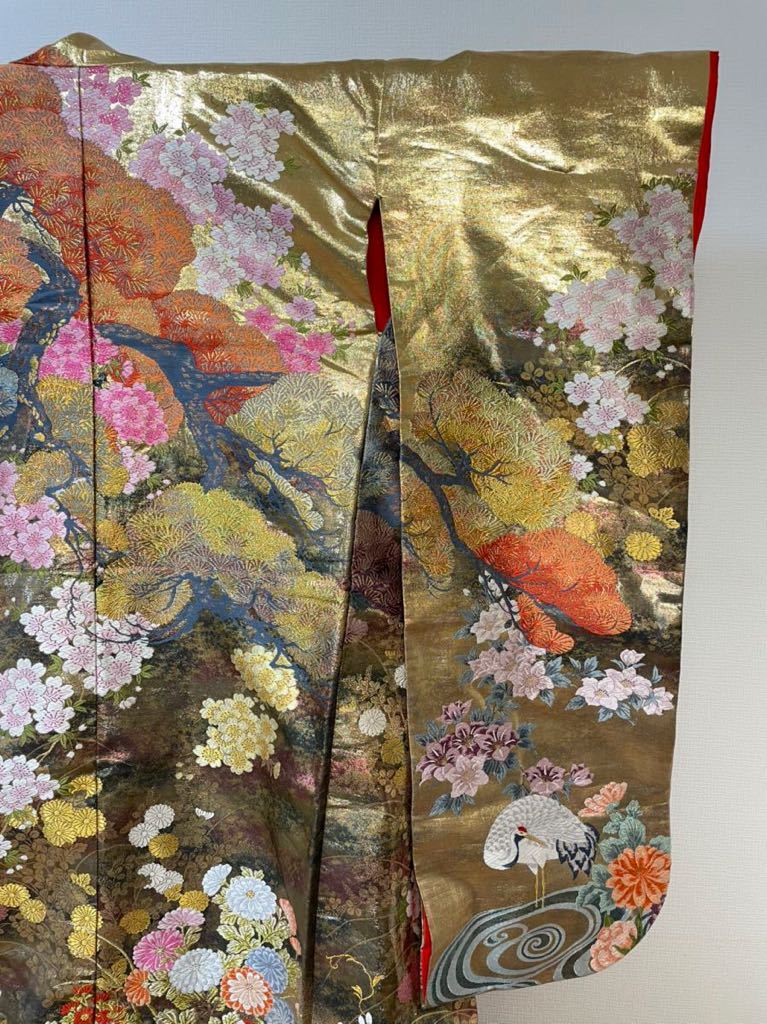 鳥居ユキ 色打掛 豪華 刺繍 鶴紋 花鳥紋 打掛 花嫁　 衣裳 婚礼 結婚 和装 着物 身丈約189センチ 裄約65センチ 色打掛 IROHA◇白打掛◇tc2343白無垢 和装 その他女性誌&amp;女性ファッションVol.4 古雑誌&amp;古本Re-Make&frasl;Re-Model 身丈162.5cm