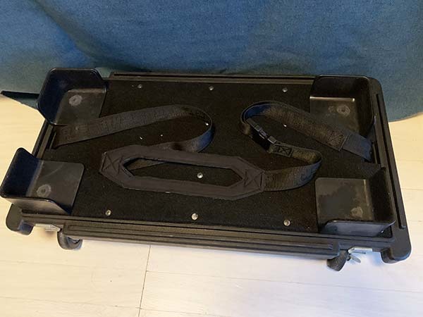 ○ギターアンプの運搬に SKB 製 R112AUV ギターアンプ用ケース 1×12 