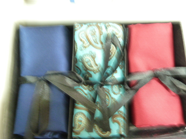 E メンズ ギフトハンカチ１８枚 ブランドハンカチ バーバリー ダックス ラルフローレン ロンシャン レノマ トラサルディー他 男性用 売買されたオークション情報 Yahooの商品情報をアーカイブ公開 オークファン Aucfan Com