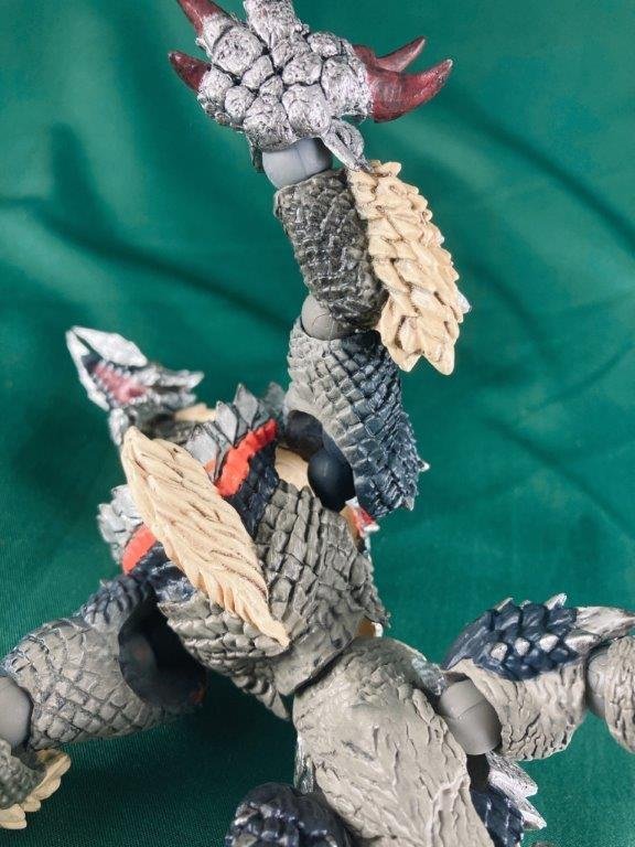 リボルテックヤマグチ No.135EX “獄狼竜” ジンオウガ亜種 ジンオウガ