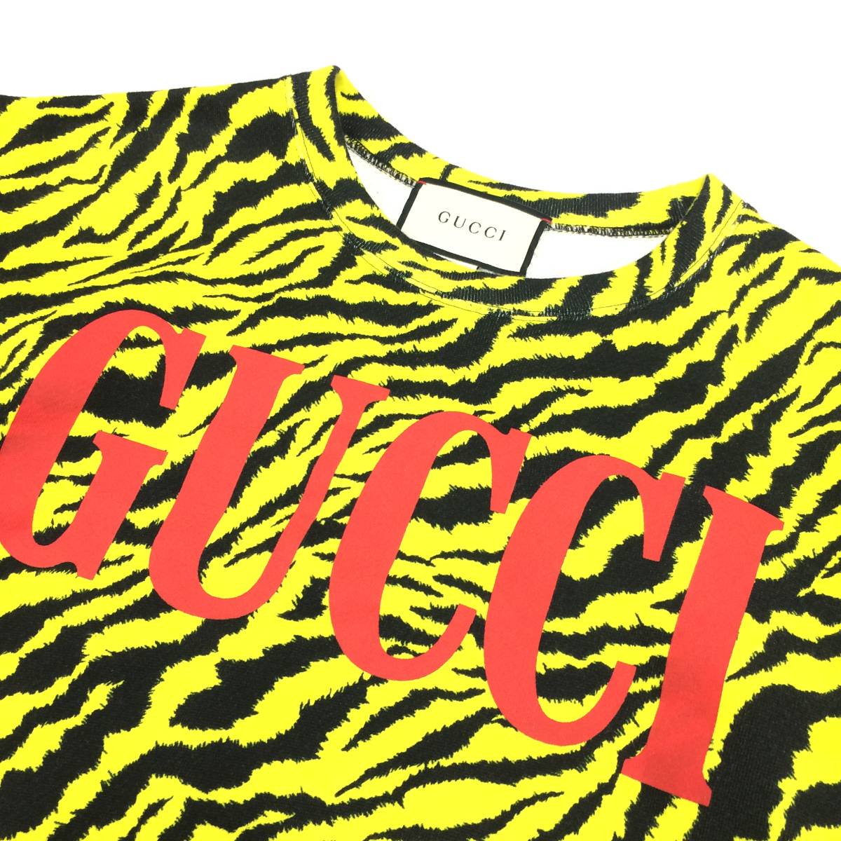 ケリングジャパン Gucci グッチ フロントロゴ アニマル模様 虎柄 ゼブラカラー 裏起毛コットン 丸首トレーナー スウェット プルオーバー セーター 売買されたオークション情報 Yahooの商品情報をアーカイブ公開 オークファン Aucfan Com