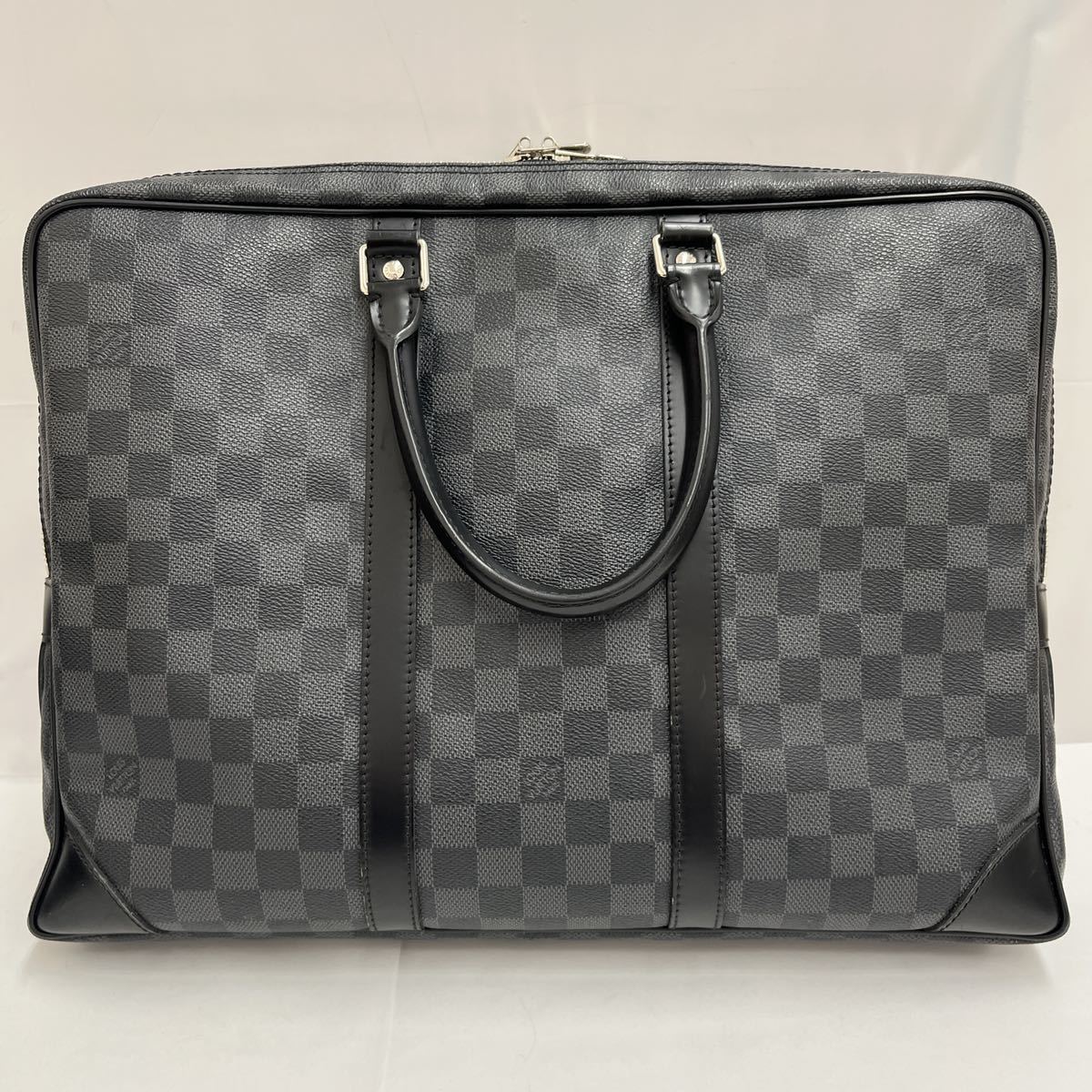 オススメ】☆LOUIS VUITTON ダミエグラフィット ヴォワヤージュ 