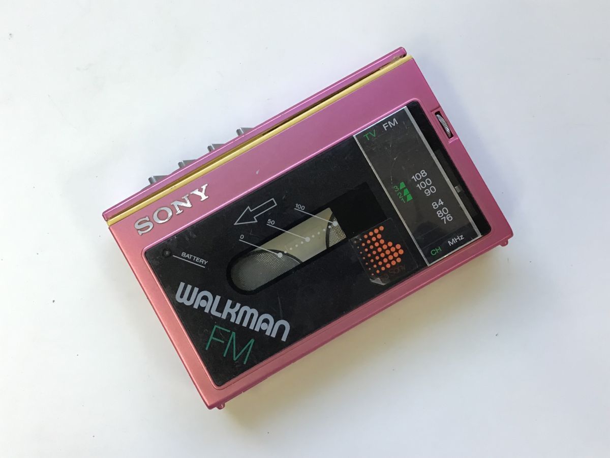 お買い得，SALE SONY WALKMAN WM-F20 カセットプレーヤー ウォークマン ジャンク品 8289W(再生専用)｜売買されたオークション情報、yahooの商品情報をアーカイブ公開 - オークファン 再生専用