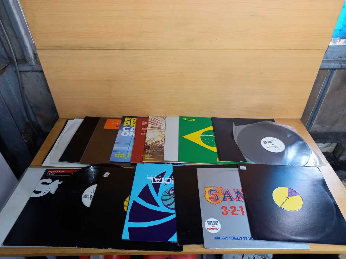 定番，定番人気 o 1円 レコード LP 大量 種類色々 まとめ売り(その他)｜売買されたオークション情報、yahooの商品情報をアーカイブ公開 - オークファン その他