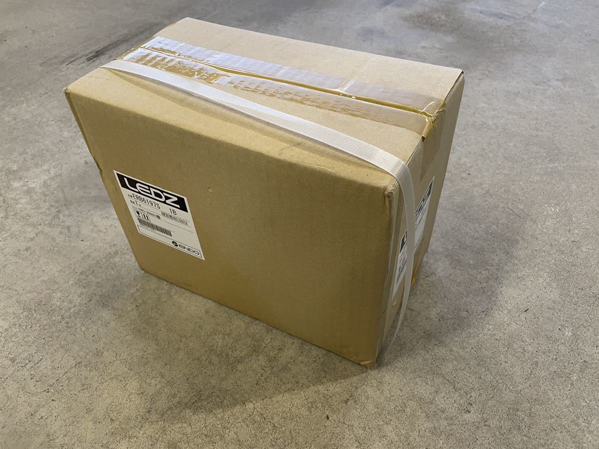 【人気定番，お買い得】 ERB6197S 1台 遠藤照明 LEDブラケット 屋外 防雨(屋外用ライト)｜売買されたオークション情報、yahooの商品情報をアーカイブ公開 - オークファン 屋外用ライト