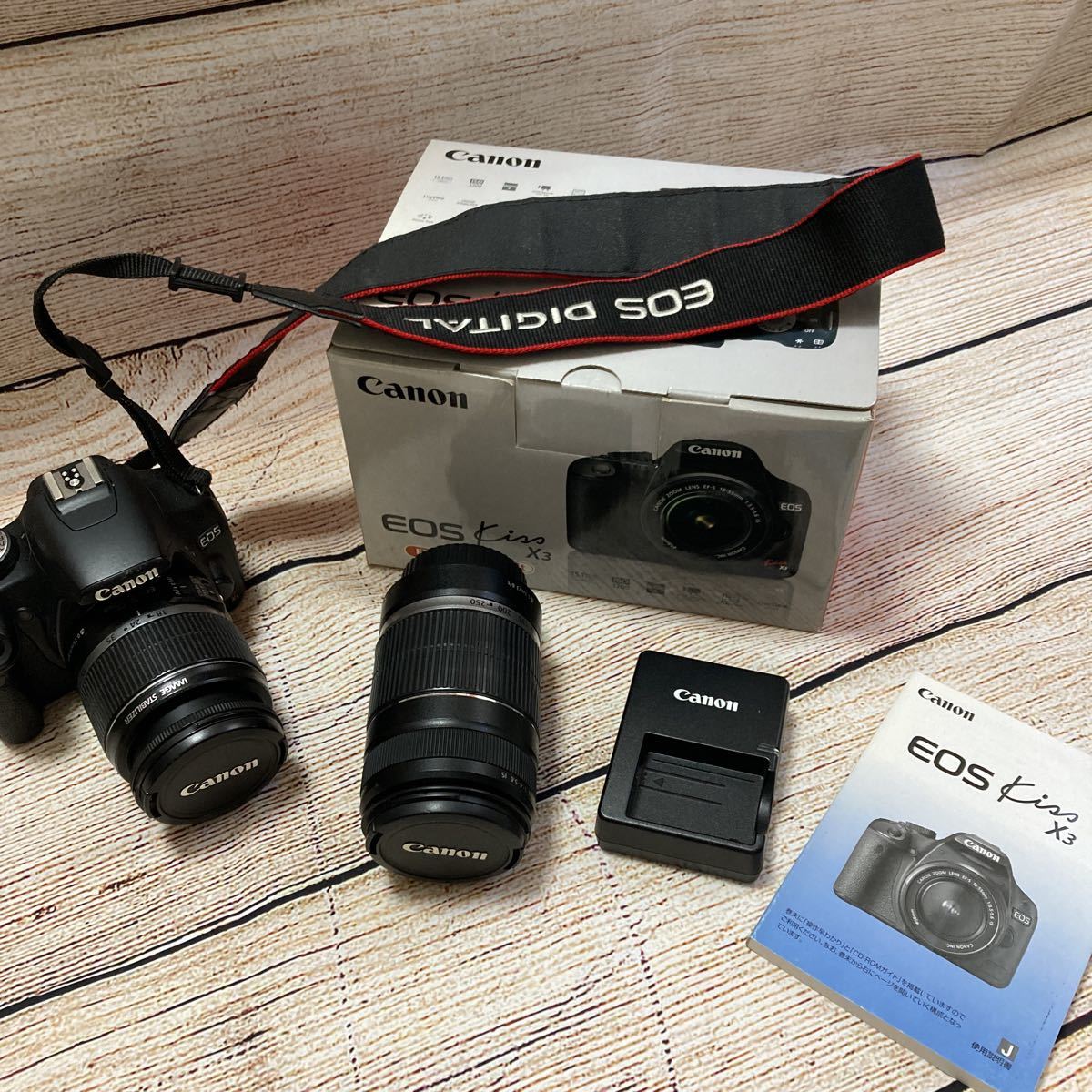 Canon EOS Kiss X3 デジタル一眼 ダブルレンズキット 稼働品 Kiss X3