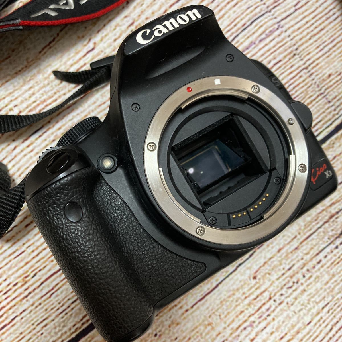 Canon EOS Kiss X3 デジタル一眼 ダブルレンズキット 稼働品 Kiss X3