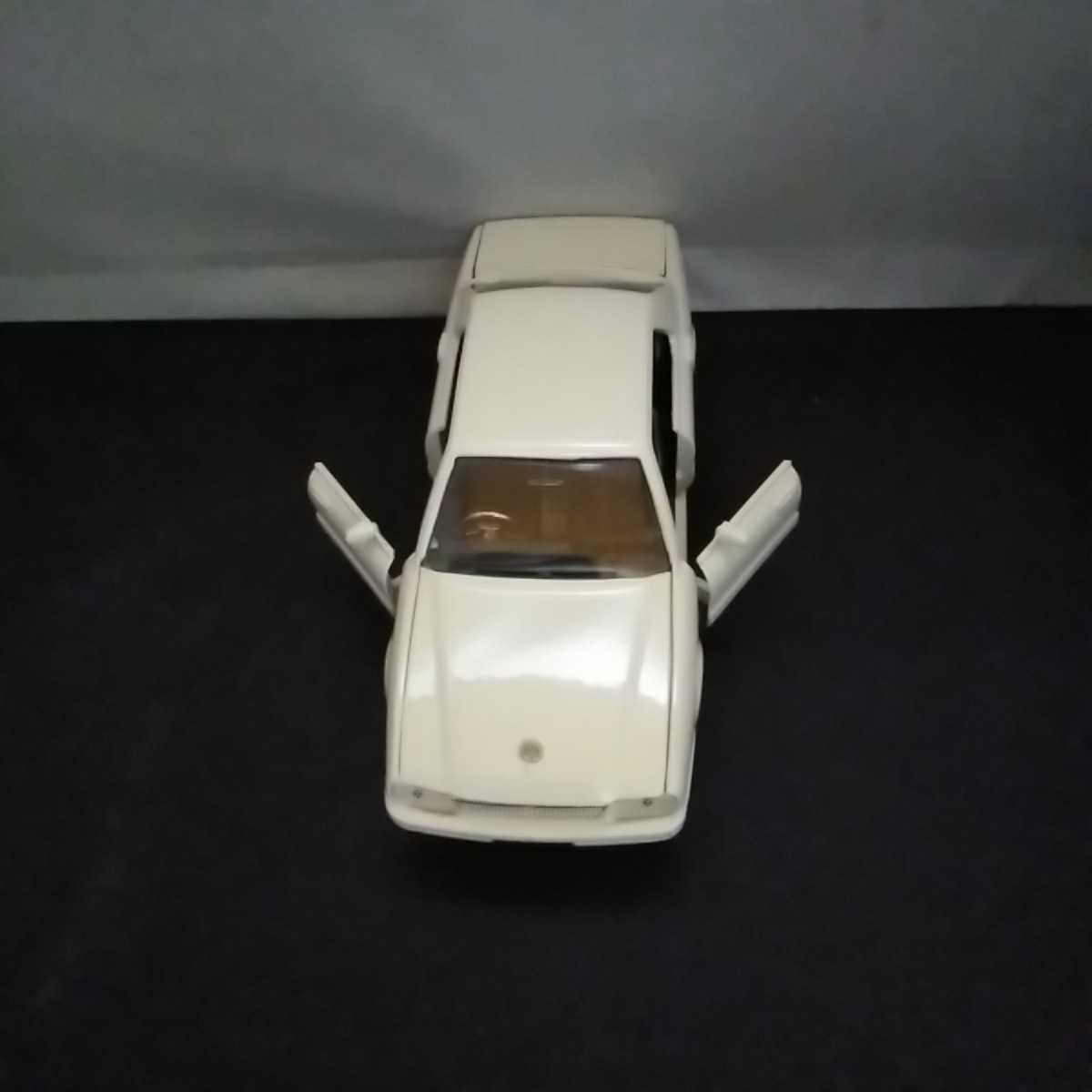 G-7 スケール:1/30 ニッサン グロリア シーマ タイプ Ⅱ・L 車 ダイヤ