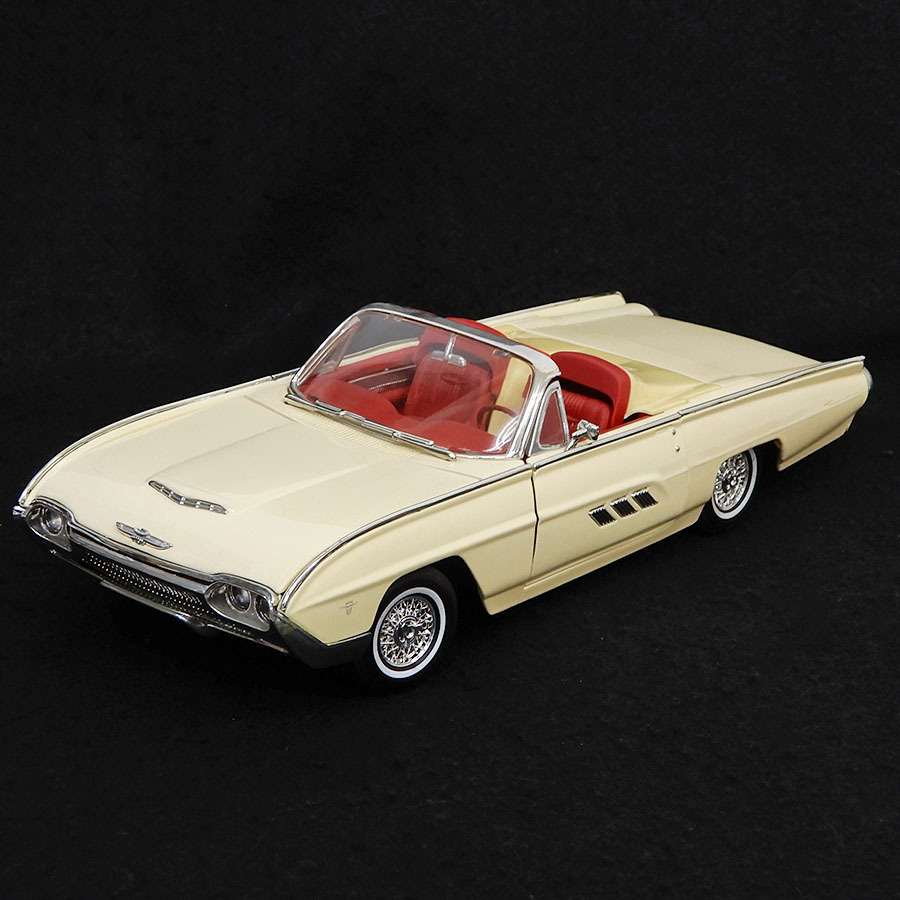 最安値，定番 ANSON/アンソン 1/18 Ford Thuderbird/フォード サンダーバード クリーム ミニカー X5823(乗用車)｜売買されたオークション情報、yahooの商品情報をアーカイブ公開 - オークファン 乗用車