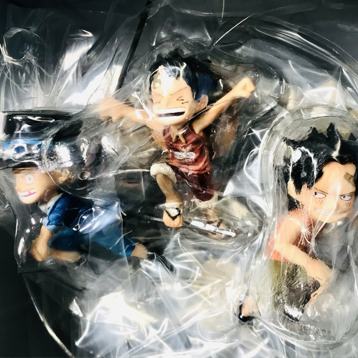 一番くじ ワンピース ヒストリーオブルフィ C賞 フィギュア ルフィ エース サボ 幼少期ver One Piece 売買されたオークション情報 Yahooの商品情報をアーカイブ公開 オークファン Aucfan Com