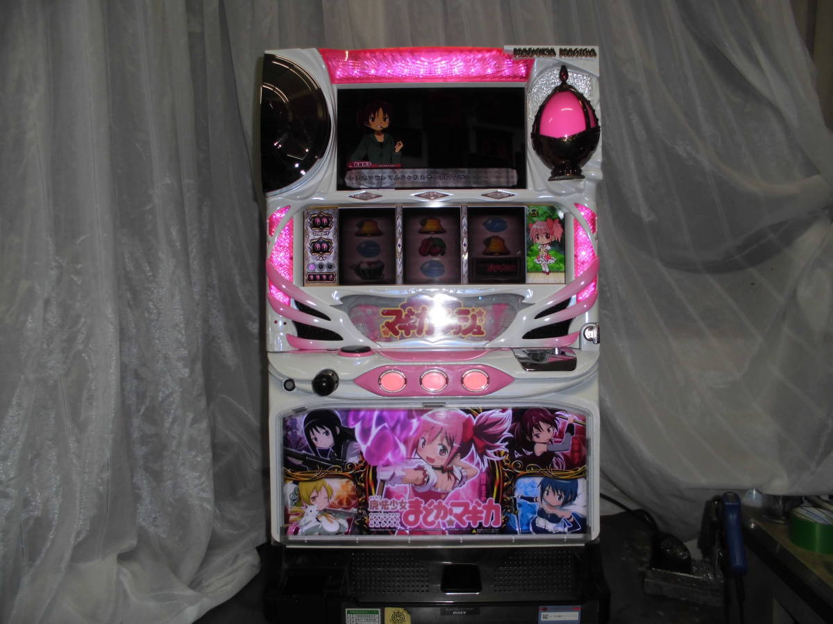 ★☆実機 魔法少女まどか☆マギカ 初代【全員集合パネル】 コイン不要機付き☆★
