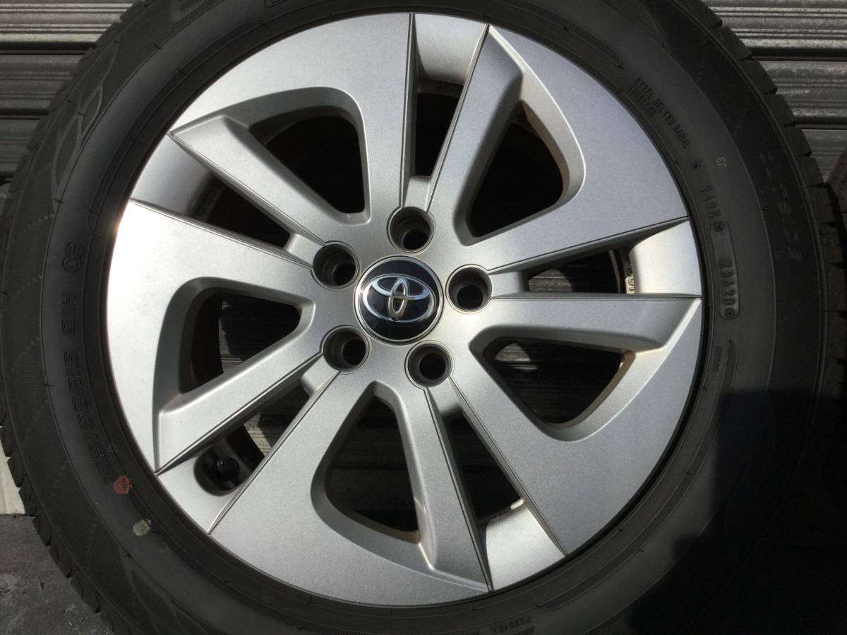 プリウス トヨタ ZVW50 プリウスZVW50 純正アルミホイールタイヤセット 15インチ 純正（タイヤ・ホイールセット｜タイヤ・ホイール 0 純正アルミホイール 195-65R15 TOYOTA | 純正 195&frasl;65R15 4本セット 公式通販