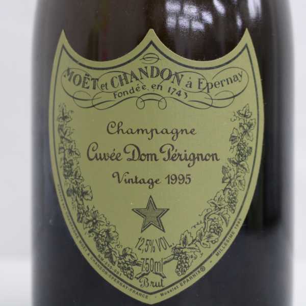 シャンパン キュヴェ・ドン・ペリニョン 1995 未開栓 Dom perignon（ドンペリニヨン）1995 12.5％ 750ml ※ネックフィルム