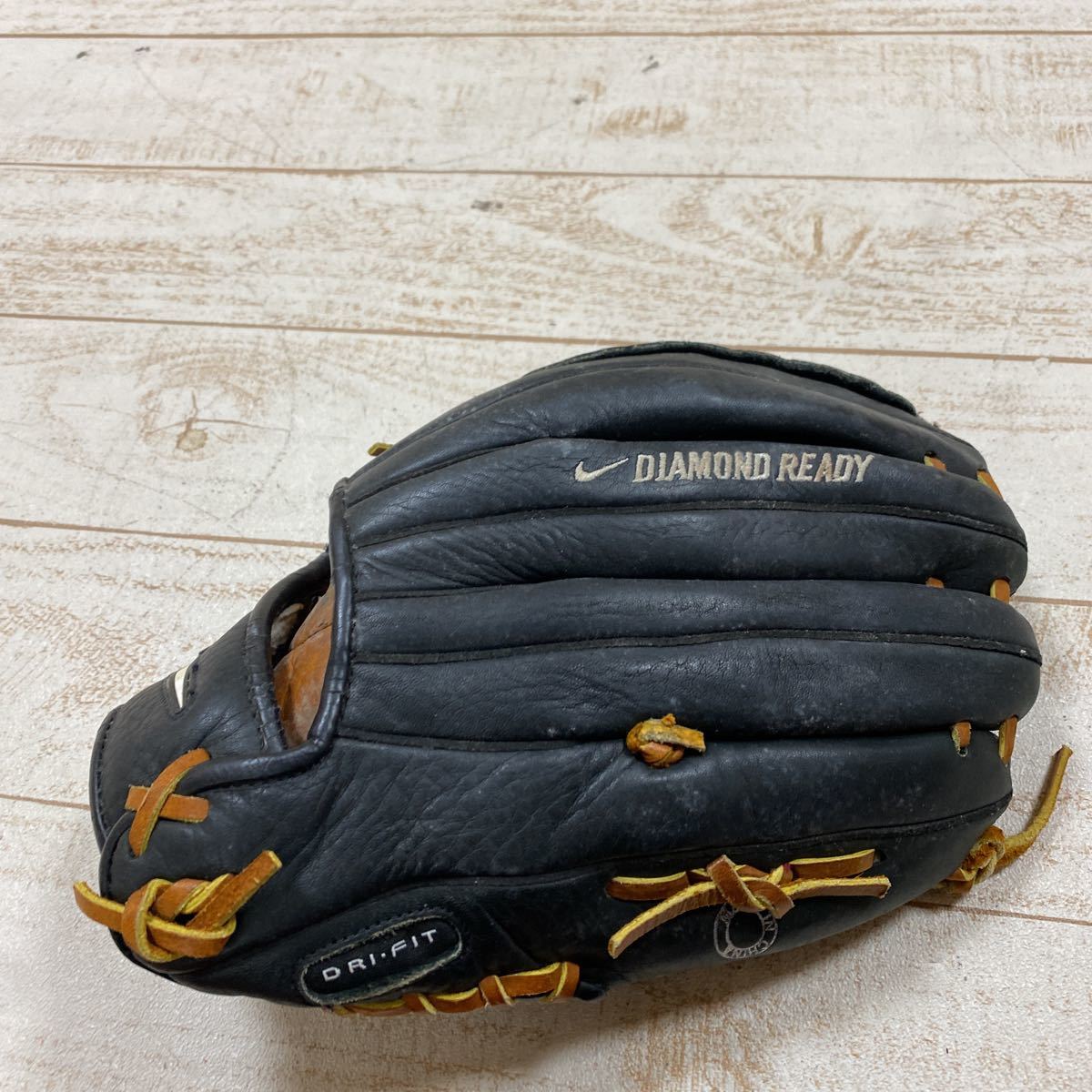 Nike 軟式グローブ 黒/白 楽天市場】ナイキ 軟式 グローブ（野球