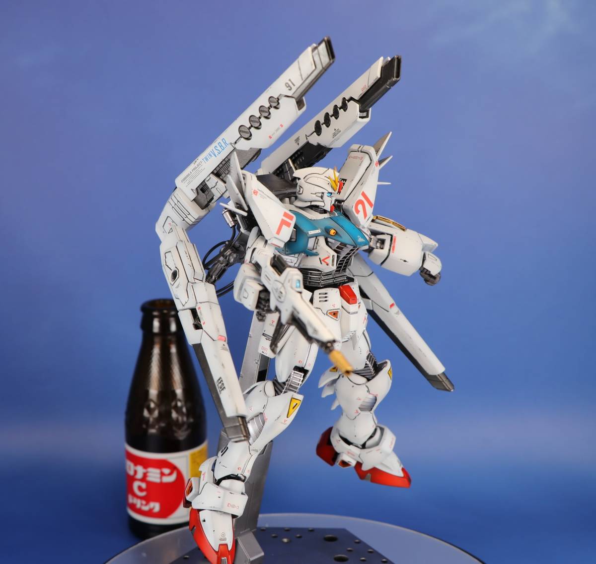 プレバン Mg ガンダムf91 ツインヴェスバー装備型 改修 塗装 完成品 Gundam 完成品 売買されたオークション情報 Yahooの商品情報をアーカイブ公開 オークファン Aucfan Com